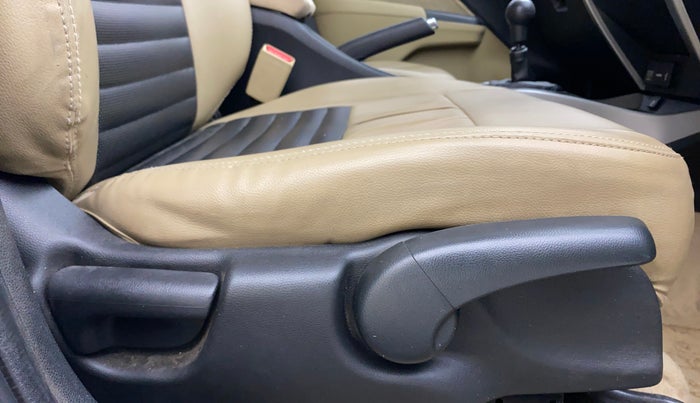 2017 Honda City 1.5L I-VTEC V MT, Petrol, Manual, 55,748 km, Driver Side Adjustment Panel