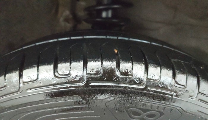 2015 Maruti Alto K10 VXI AMT, Petrol, Automatic, 25,719 km, Right Front Tyre Tread