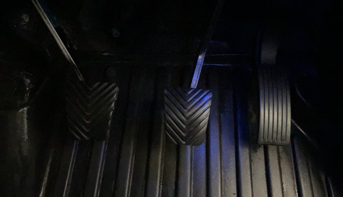 2022 Hyundai NEW I20 ASTA (O) 1.2 MT, Petrol, Manual, 75,602 km, Pedals