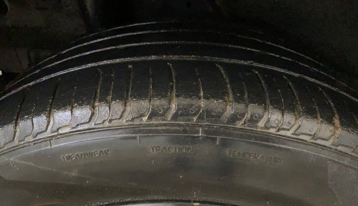 2021 Hyundai VENUE SX 1.0 TURBO IMT, Petrol, Manual, 28,805 km, Right Rear Tyre Tread