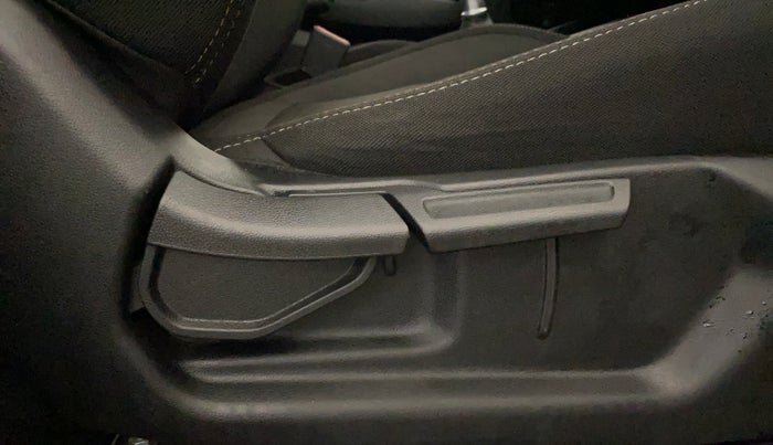 2021 Hyundai VENUE SX 1.0 TURBO IMT, Petrol, Manual, 28,805 km, Driver Side Adjustment Panel