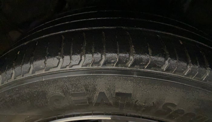 2021 Hyundai VENUE SX 1.0 TURBO IMT, Petrol, Manual, 28,805 km, Left Rear Tyre Tread