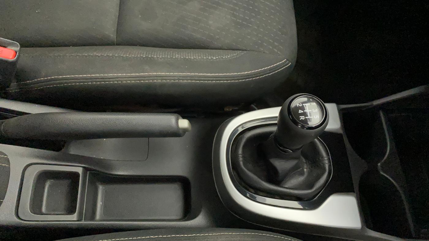2019 Honda WR-V 1.2L I-VTEC VX MT, Petrol, Manual, 97,327 km, Gear Lever