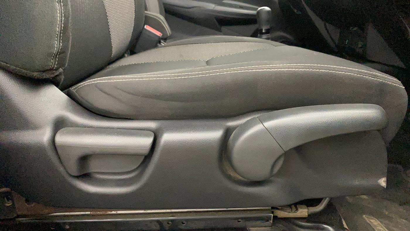 2019 Honda WR-V 1.2L I-VTEC VX MT, Petrol, Manual, 97,327 km, Driver Side Adjustment Panel