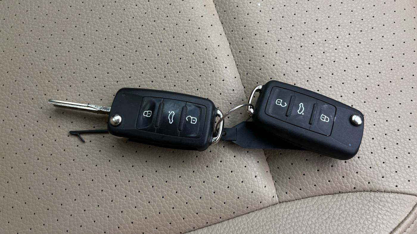 2021 Volkswagen Vento HIGHLINE 1.0L TSI, Petrol, Manual, 76,937 km, Key Close Up