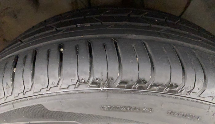 2016 Hyundai Elite i20 ASTA 1.2, Petrol, Manual, 58,970 km, Right Front Tyre Tread