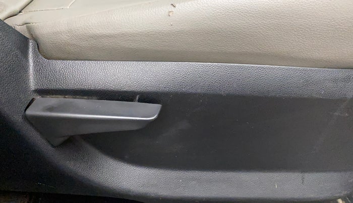 2017 Mahindra Kuv100 K4 6 STR, Petrol, Manual, 56,780 km, Driver Side Adjustment Panel