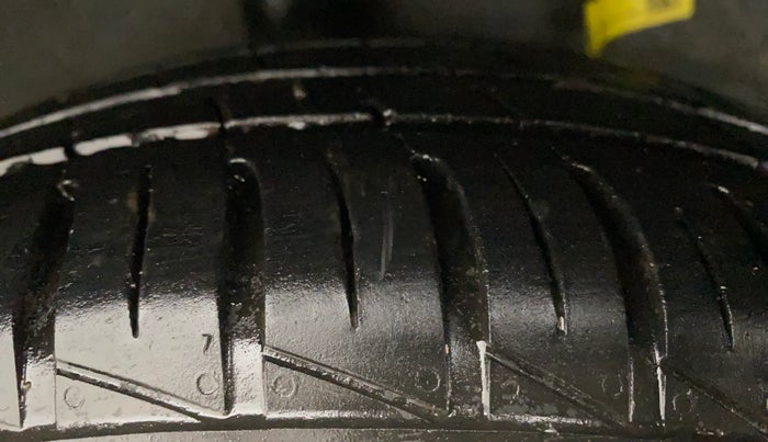 2021 Hyundai AURA S 1.2 CNG, CNG, Manual, 27,193 km, Right Rear Tyre Tread