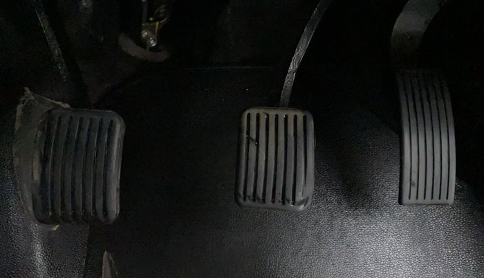 2021 Hyundai AURA S 1.2 CNG, CNG, Manual, 27,193 km, Pedals