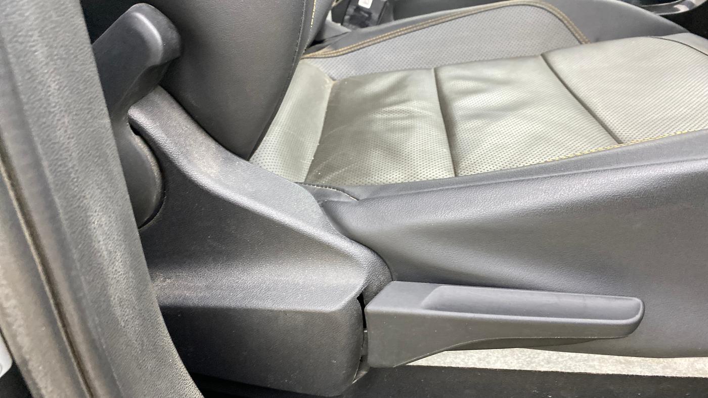 2022 Skoda KUSHAQ STYLE 1.0L TSI AT, Petrol, Automatic, 24,333 km, Driver Side Adjustment Panel