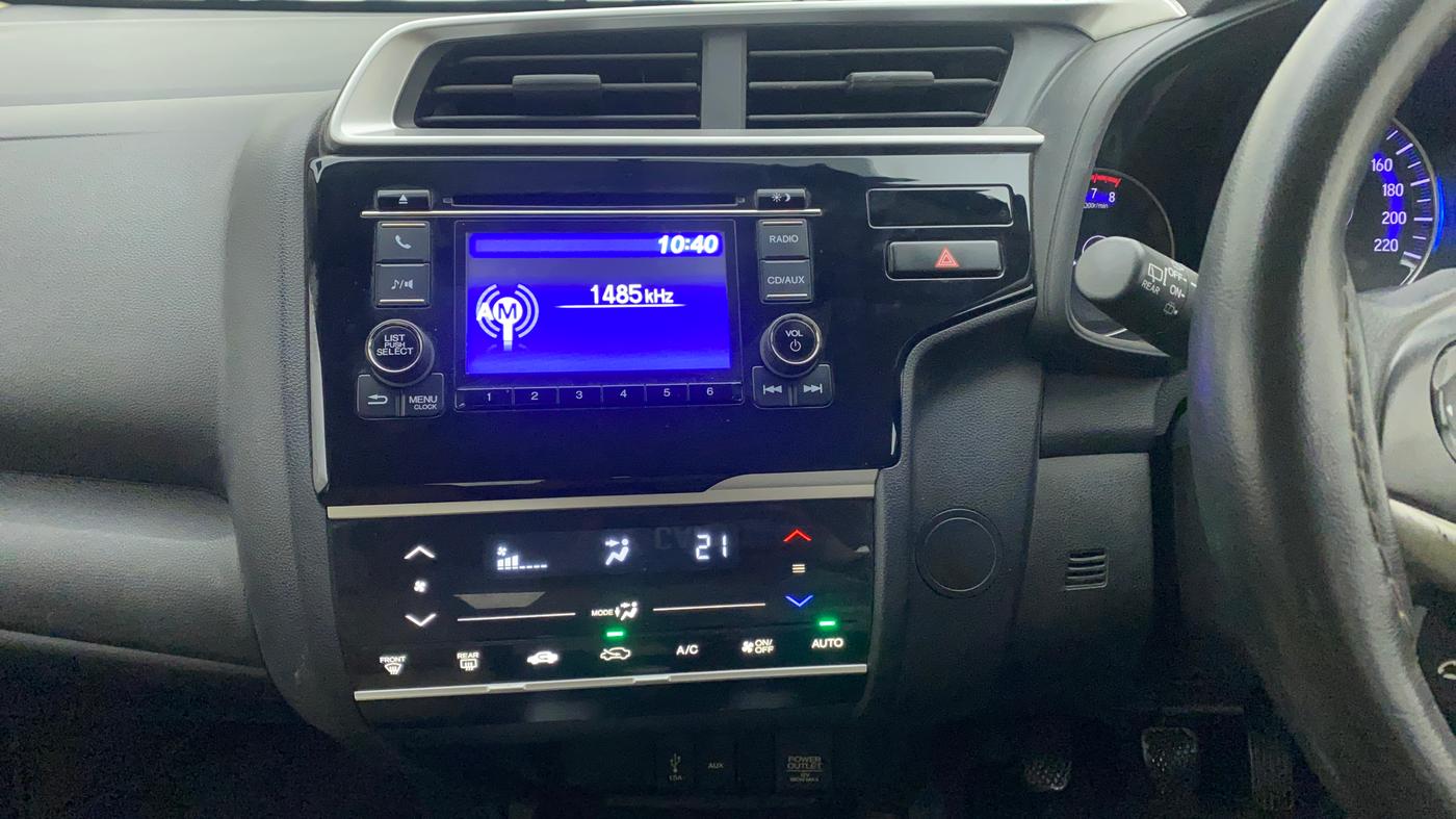 2019 Honda Jazz 1.2L I-VTEC V, Petrol, Manual, 35,970 km, Air Conditioner