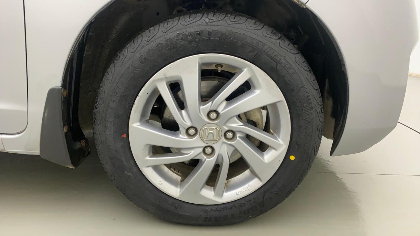 2019 Honda Jazz 1.2L I-VTEC V, Petrol, Manual, 35,970 km, Right Front Wheel