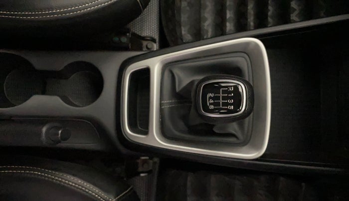 2021 Hyundai VENUE S 1.0 TURBO IMT, Petrol, Manual, 45,541 km, Gear Lever