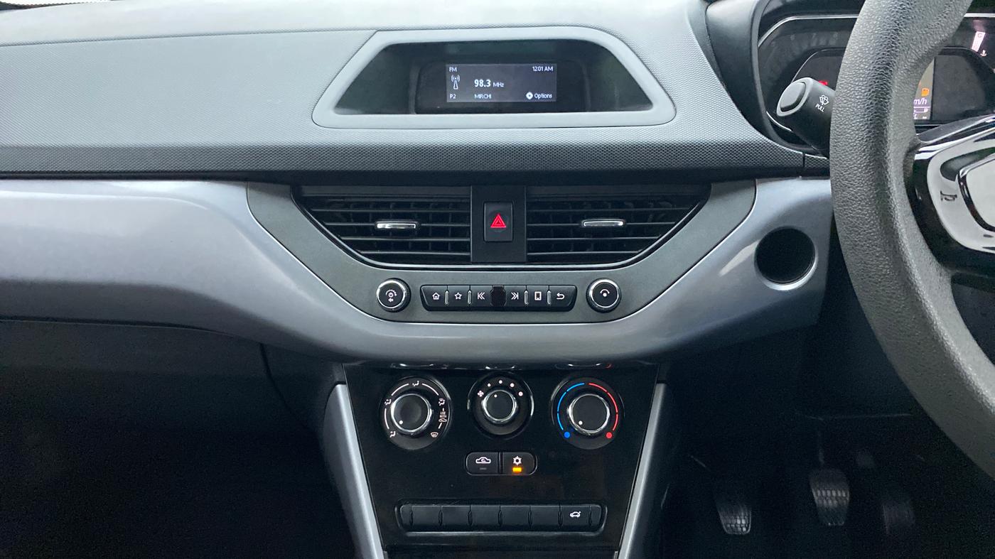 2021 Tata NEXON XM DIESEL, Diesel, Manual, 32,728 km, Air Conditioner
