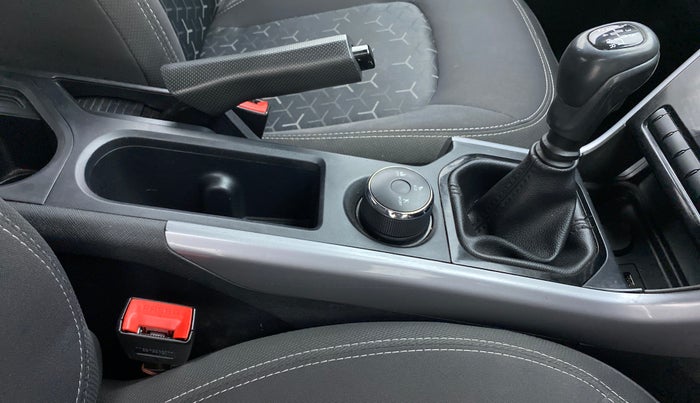 2021 Tata NEXON XM DIESEL, Diesel, Manual, 32,728 km, Gear Lever
