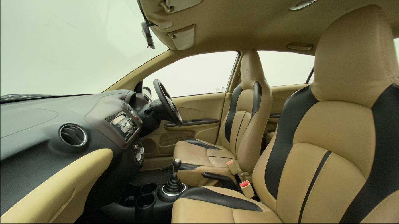 2013 Honda Amaze 1.2L I-VTEC S, Petrol, Manual, 51,767 km, Right Side Front Door Cabin