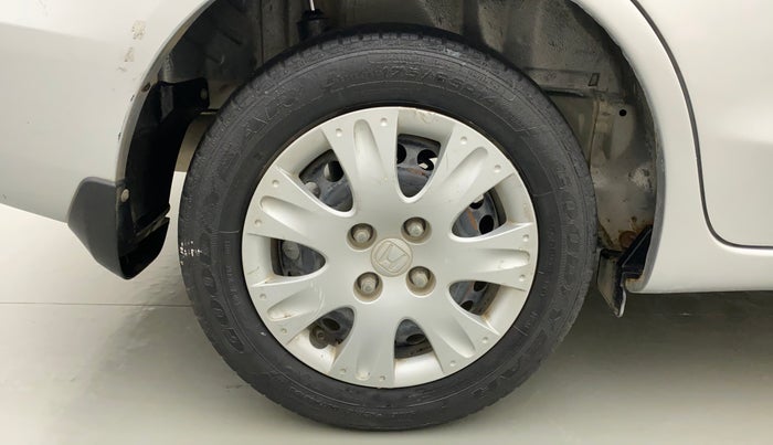 2013 Honda Amaze 1.2L I-VTEC S, Petrol, Manual, 51,767 km, Right Rear Wheel