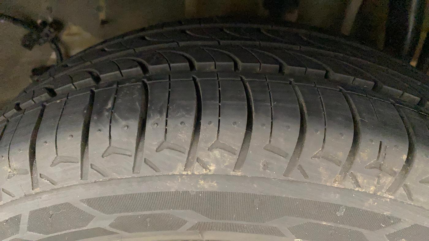 2019 Tata Tiago XT PETROL, Petrol, Manual, 34,371 km, Left Rear Tyre Tread