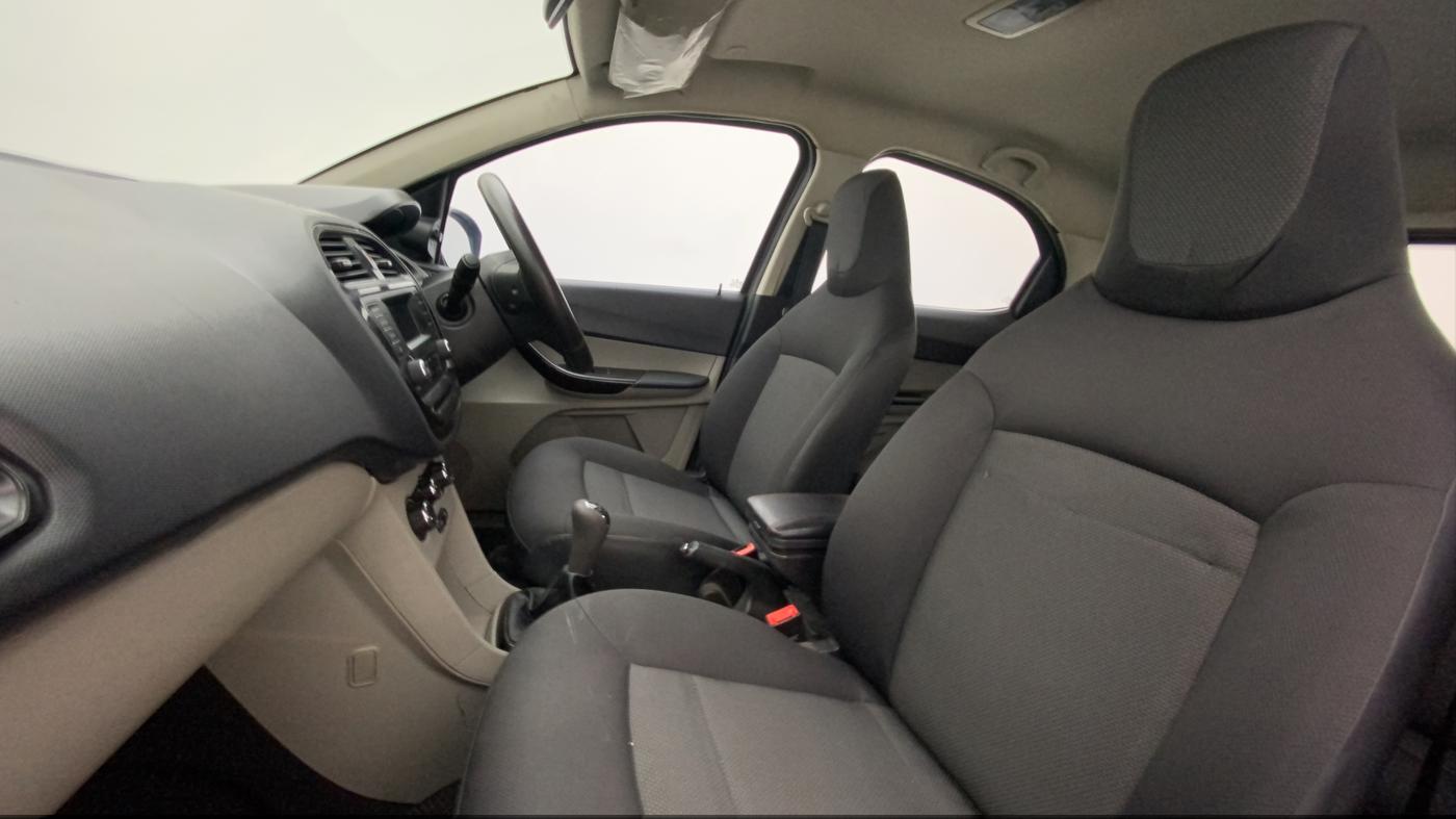 2019 Tata Tiago XT PETROL, Petrol, Manual, 34,371 km, Right Side Front Door Cabin
