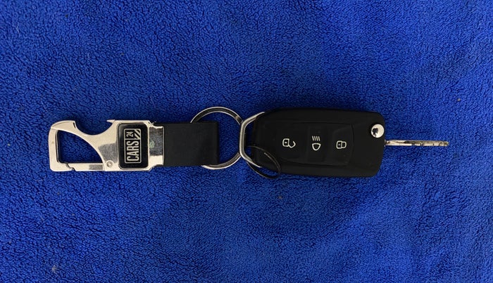 2019 Tata Tiago XT PETROL, Petrol, Manual, 34,371 km, Key Close Up