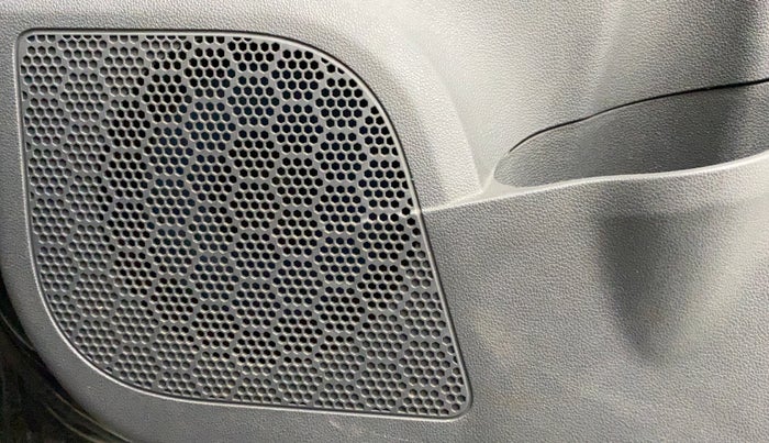 2017 Mahindra KUV 100 NXT K6+ P 6 STR, Petrol, Manual, 32,747 km, Speaker