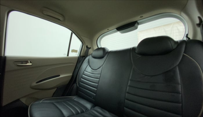 2019 Hyundai NEW SANTRO SPORTZ 1.1, Petrol, Manual, 36,115 km, Right Side Rear Door Cabin