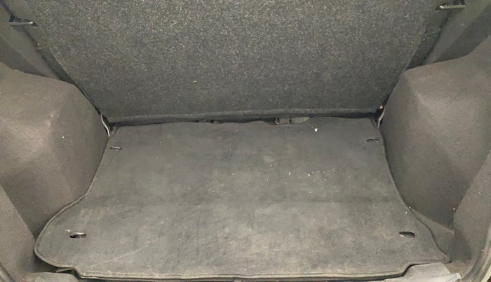 2014 Ford Ecosport AMBIENTE 1.5L DIESEL, Diesel, Manual, 1,06,811 km, Boot Inside