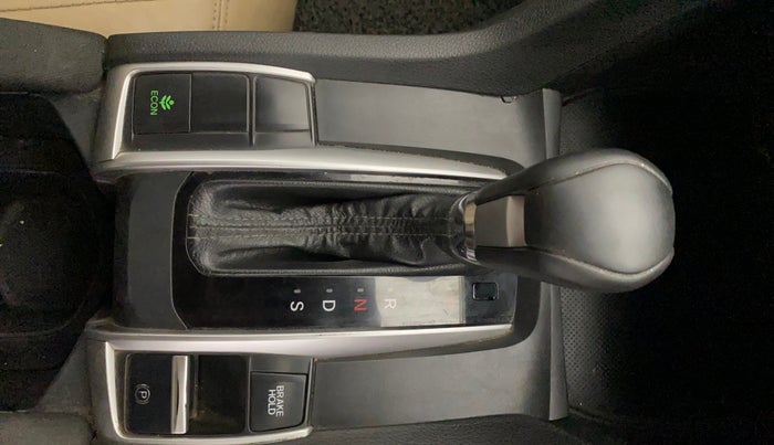 2019 Honda Civic 1.8L I-VTEC V CVT, Petrol, Automatic, 72,444 km, Gear Lever
