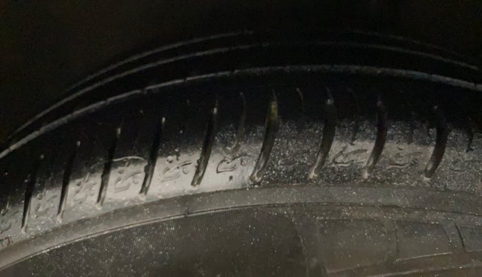 2019 Honda Civic 1.8L I-VTEC V CVT, Petrol, Automatic, 72,444 km, Left Rear Tyre Tread