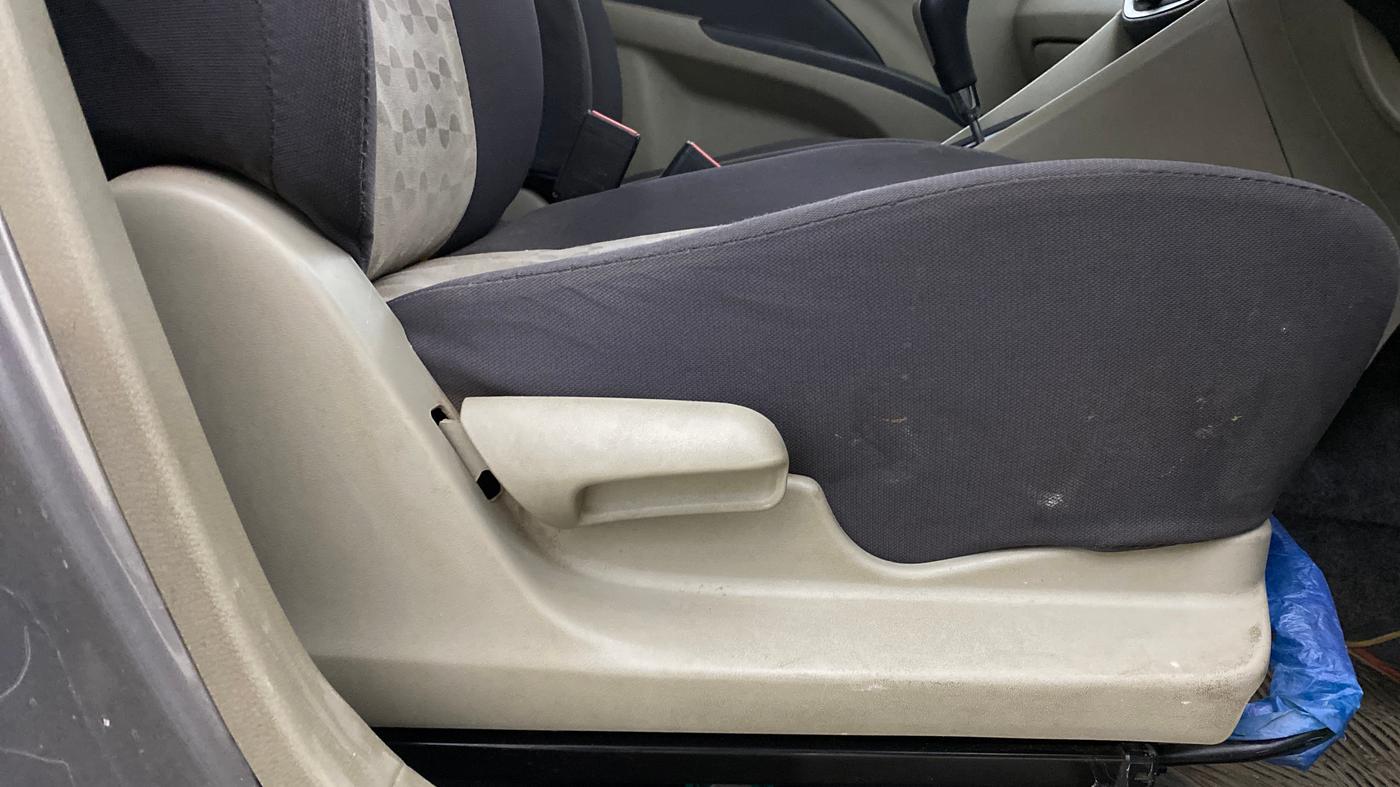 2015 Maruti Celerio VXI AMT, Petrol, Automatic, 21,174 km, Driver Side Adjustment Panel