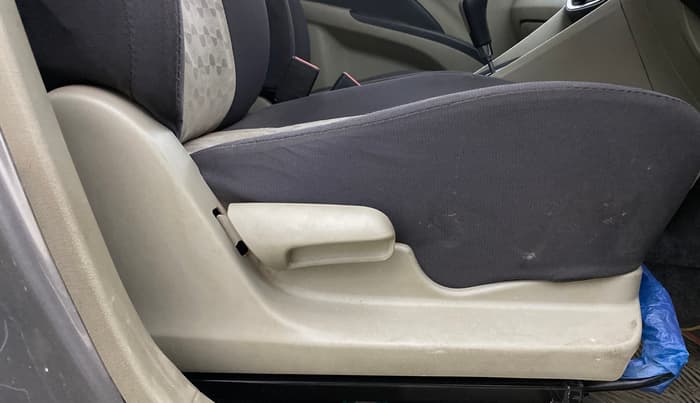 2015 Maruti Celerio VXI AMT, Petrol, Automatic, 21,174 km, Driver Side Adjustment Panel