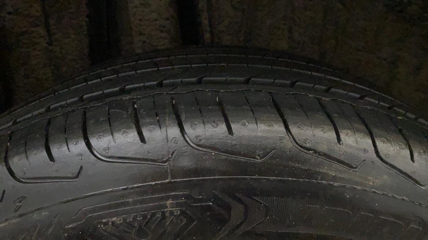 2025 Maruti FRONX ZETA 1.0 TURBO MT, Petrol, Manual, 7,925 km, Right Rear Tyre Tread