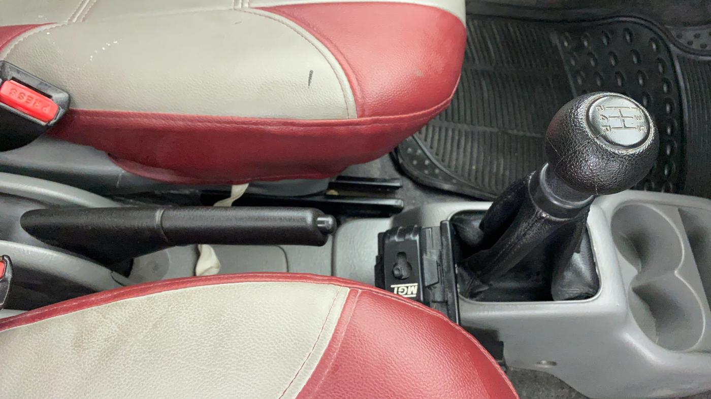 2012 Maruti Alto K10 VXI, Petrol, Manual, 49,715 km, Gear Lever
