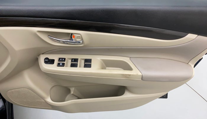 2015 Maruti Ciaz ZXI, Petrol, Manual, 97,889 km, Driver Side Door Panels Control