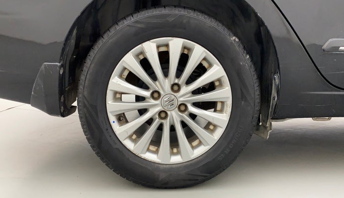 2015 Maruti Ciaz ZXI, Petrol, Manual, 97,889 km, Right Rear Wheel