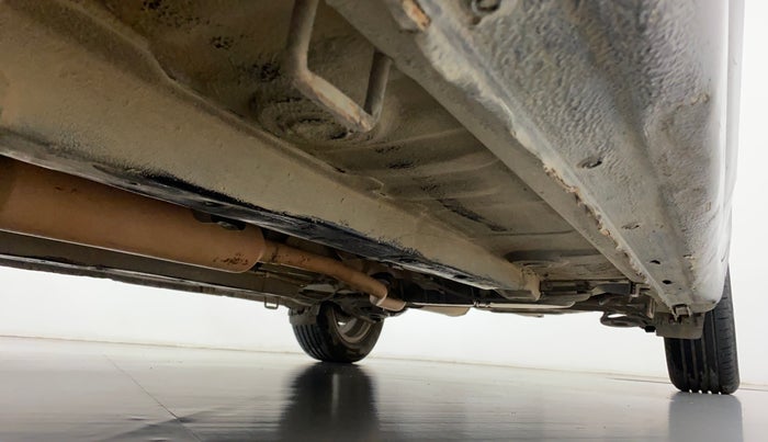 2015 Maruti Ciaz ZXI, Petrol, Manual, 97,889 km, Right Side Underbody