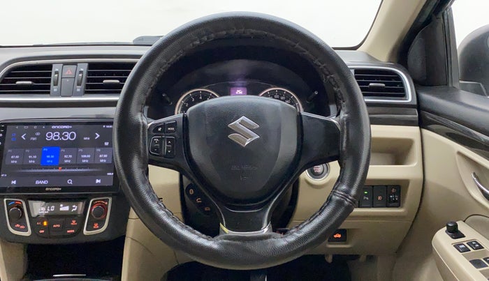 2015 Maruti Ciaz ZXI, Petrol, Manual, 97,889 km, Steering Wheel Close Up