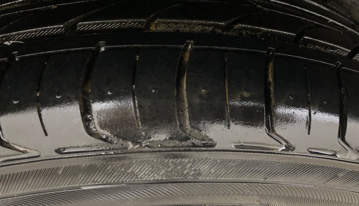 2016 Tata Zest XT 90PS DIESEL, Diesel, Manual, 52,419 km, Right Rear Tyre Tread