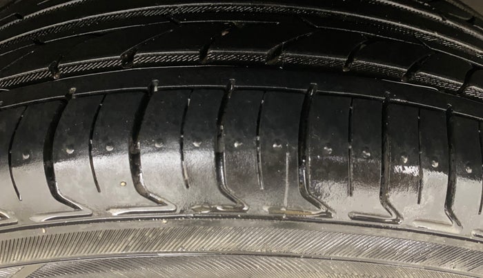 2016 Tata Zest XT 90PS DIESEL, Diesel, Manual, 52,419 km, Left Rear Tyre Tread