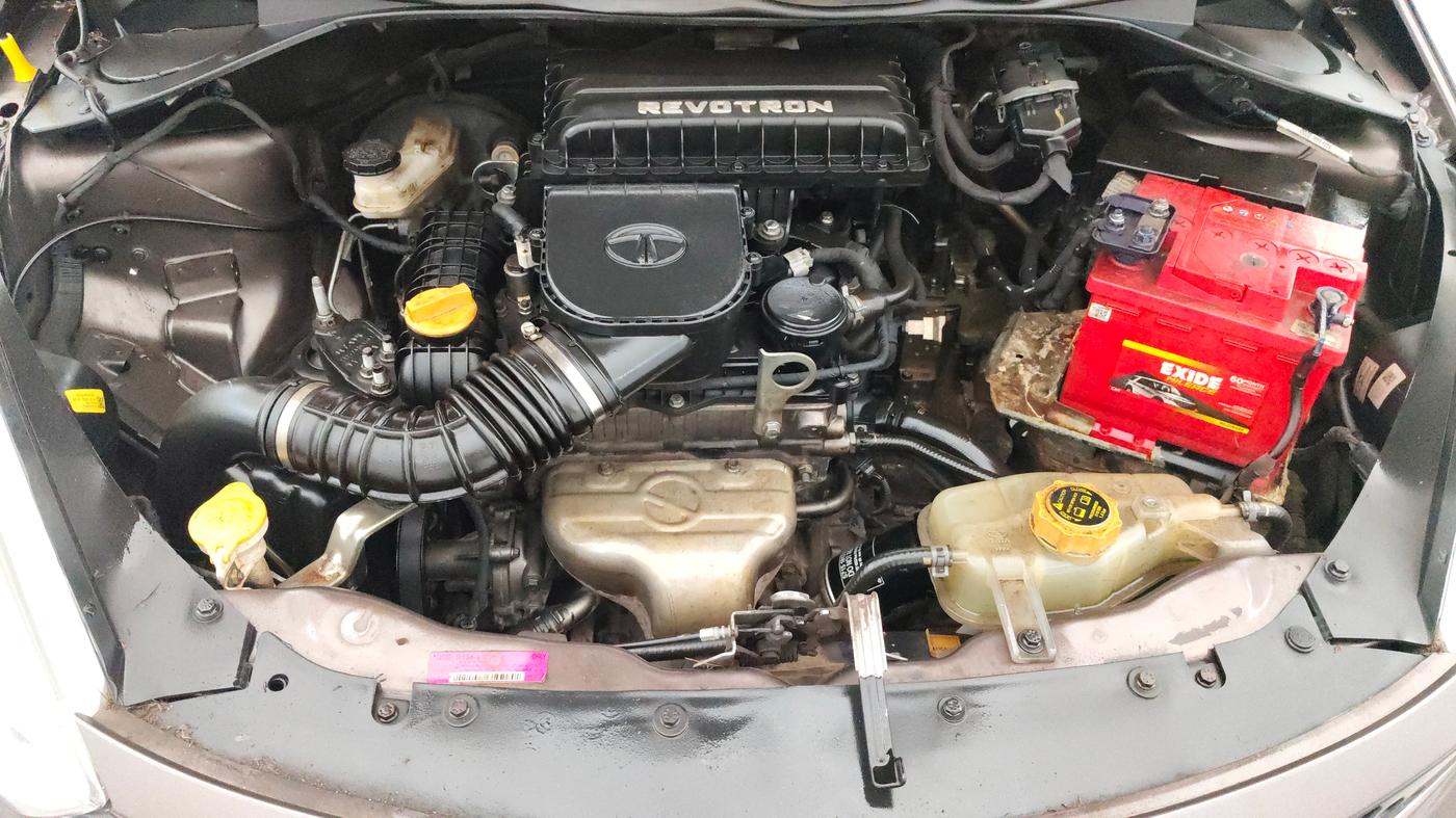 2018 Tata Tiago XTA PETROL, Petrol, Automatic, 86,397 km, Engine View