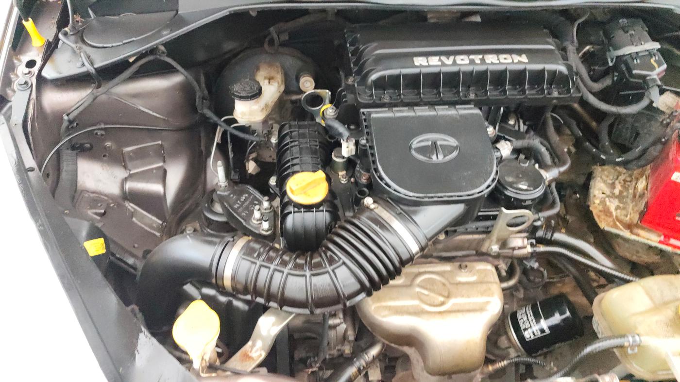 2018 Tata Tiago XTA PETROL, Petrol, Automatic, 86,397 km, Engine View - Right