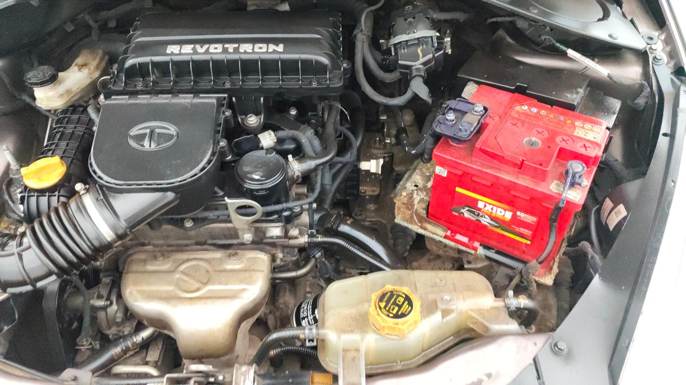 2018 Tata Tiago XTA PETROL, Petrol, Automatic, 86,397 km, Engine View - Left