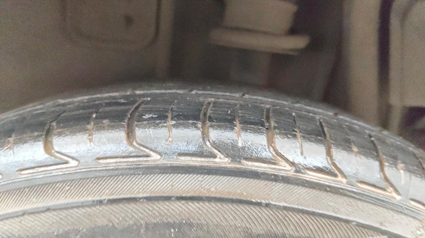 2018 Tata Tiago XTA PETROL, Petrol, Automatic, 86,397 km, Left Rear Tyre Tread