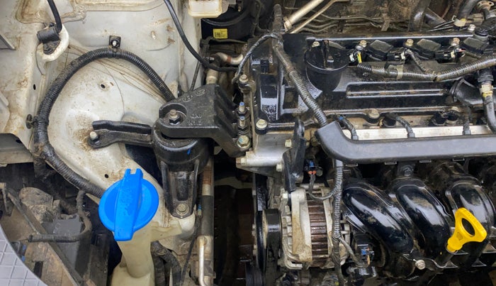 2022 Hyundai VENUE S(O) 1.2, Petrol, Manual, 49,959 km, Engine View - Right