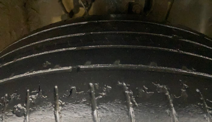 2022 Hyundai VENUE S(O) 1.2, Petrol, Manual, 49,959 km, Right Front Tyre Tread