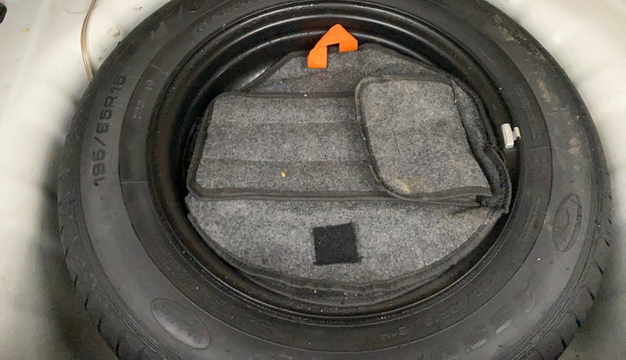 2022 Hyundai VENUE S(O) 1.2, Petrol, Manual, 49,959 km, Spare Tyre