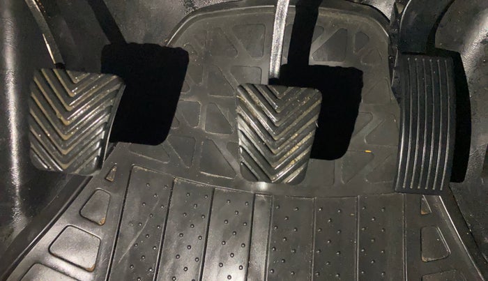 2022 Hyundai VENUE S(O) 1.2, Petrol, Manual, 49,959 km, Pedals