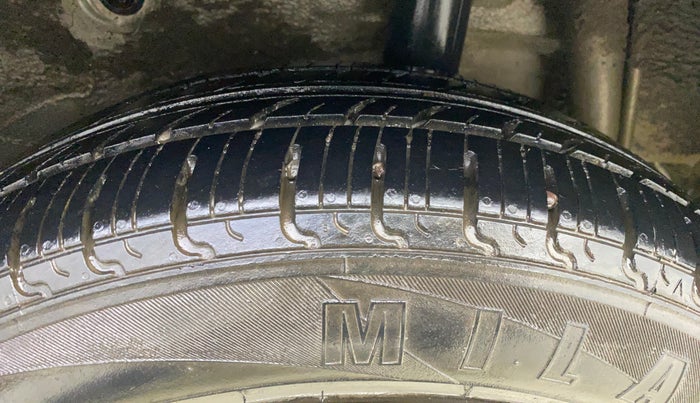 2015 Maruti Celerio VXI AMT, Petrol, Automatic, 68,724 km, Left Rear Tyre Tread