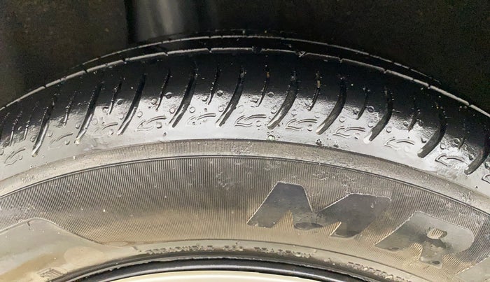 2021 Maruti Baleno DELTA PETROL 1.2, Petrol, Manual, 29,730 km, Right Rear Tyre Tread