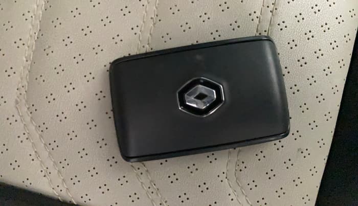 2023 Renault TRIBER RXZ, Petrol, Manual, 31,792 km, Key Close Up